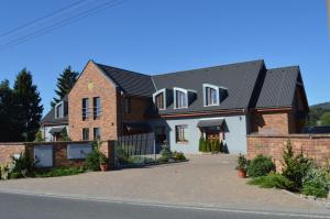 Pension Vila Lípa Nový Bor Tschechien