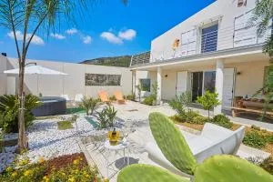 Villa Bonifato vista sulle campagne e sul mare siciliano COZY HOUSE ITALY - 阿尔卡莫