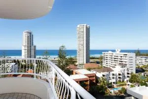 Capricornia Apartments - برود بيتش