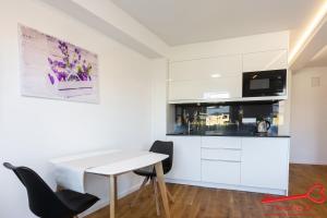 Apartment room in Apartment Nearto Old Town Sebastiana street