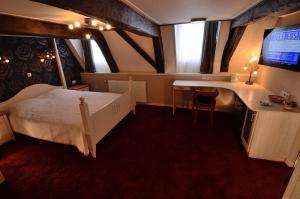 Junior Suite with Harbour View room in Die Port van Cleve