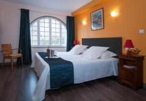 Hotels Logis Hotel Restaurant Le Coq Hardi : photos des chambres