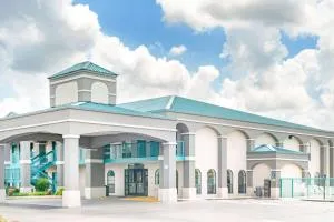 Super 8 by Wyndham Murfreesboro - Murfreesboro