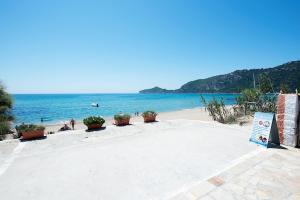 Magdachris Beachfront Rooms Corfu Greece