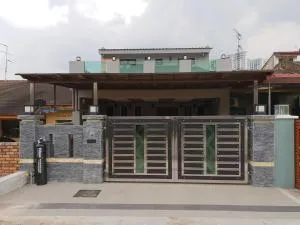 Homestay Stardow~星窗名宿~ - Kempas