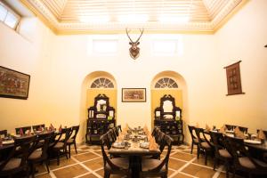 Hotel Padmini NIvas