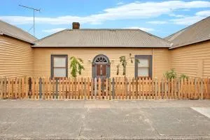 Robinson Cottage - Kempton