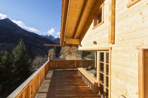 Wuidererhüttn, Charlet in Alleinlage mit freistehendem Saunahaus