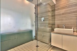 Clifton Suites