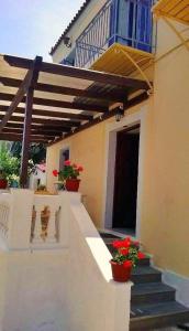 Old Harbor Apartments Spetses Greece