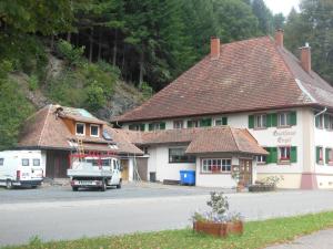 Haus Barnabas im Engel, Gasthaus Engel