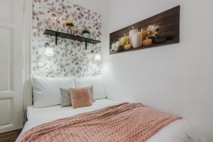 Prague APT near Charles Bridge by Michal&Friends