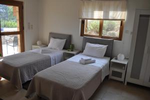 Into The Blue Apartment