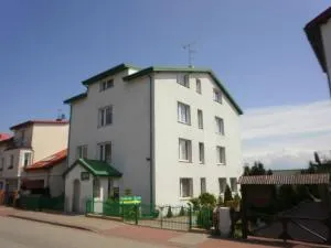 APARTAMENT i pokoje Aura Dom Wczasowy - Darłówko