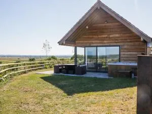 Heron Lodge Castle Farm - Mark