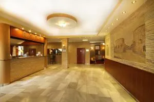 Hotel Strážnice - 霍多宁