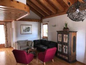 Accommodation in Reams