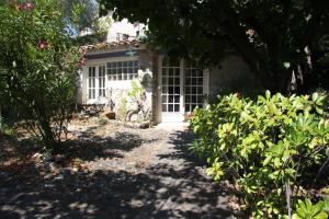 Maisons d'hotes la maison bleue : Petite Chambre Double