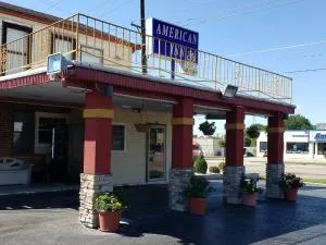 American Inn - Sedalia
