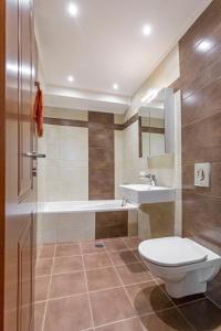 Central Luxurious Apartments Close to the Sea