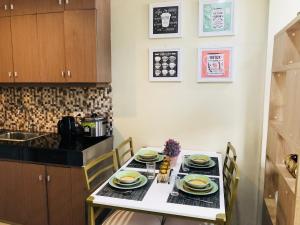 Contemporary cozy 6- 2BR Apartment