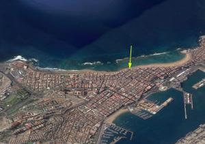 En plena playa de Las Canteras