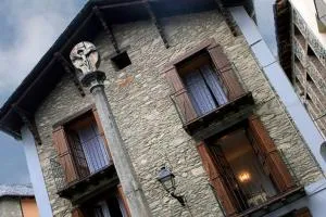 L'Oficial - Valencia de Aneu