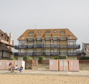 Appartements Charmant appartement face a la Mer avec balcon : photos des chambres