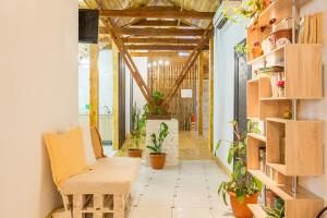 Double or Twin Room - Attic with Small Window room in Hotel Wood Street (Hotel On 5 Floor)