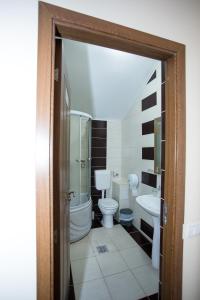 Single Room with Bathroom room in Pension Ianis
