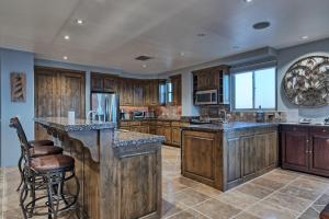 Amazing Penthouse at Bella Sirena with Views and Entertainment - 901-C