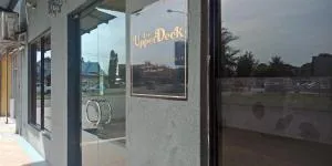 The Upper Deck Hotel - Kampong Sorosob