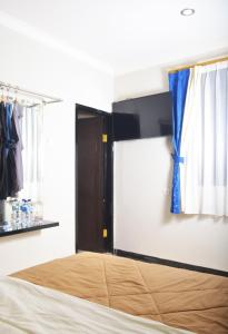 Nhà 3 Phòng Ngủ (Three-Bedroom House)