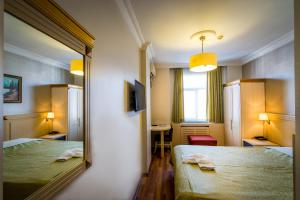 Double or Twin Room room in Gul Hotel