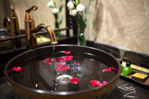 Hong Ngoc Dynastie Boutique Hotel & Spa