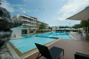 Grandblue condominium 106,302 - Mae Pim