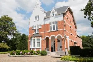 Prachtig herenhuis uit 1925 - Gestel