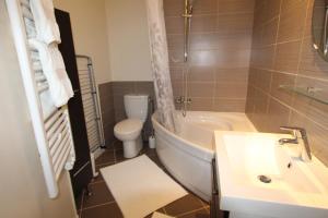 Appartements L'Emeraude : photos des chambres