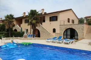 Holiday home Mateo - Labinci