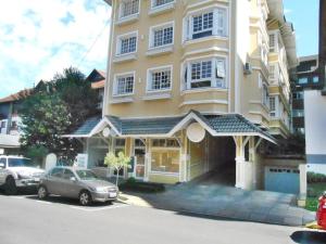 Cobertura duplex no centro de Gramado