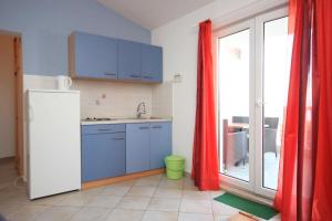 Studio with Terrace and Sea View room in Apartments by the sea Pisak Omis - 7520