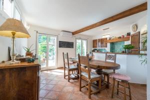 Maisons de vacances La maison des vacances : photos des chambres