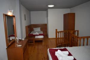 Galanis Studios and Apartments Olympos Greece