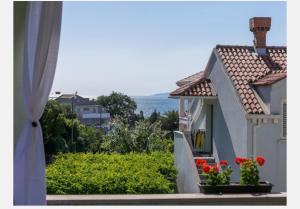 Villa Mikica - above Sunset beach