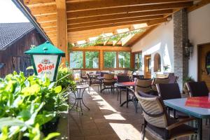 Gasthof Pension Traube