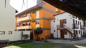 كومبليخو إل ألخيبا - أغواس فيردس