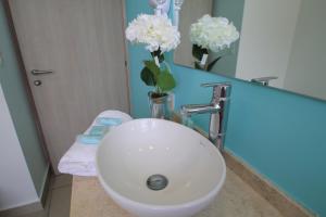 Boutique Apartment Downtown 707 two bedrooms