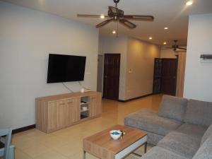 Beautiful 3 Bedroom Garden Villa