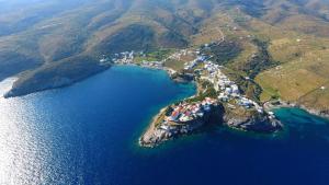 kamares Kythnos Greece