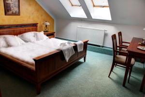 Double Room with Garden View room in BIRDIE Pension & Wellness